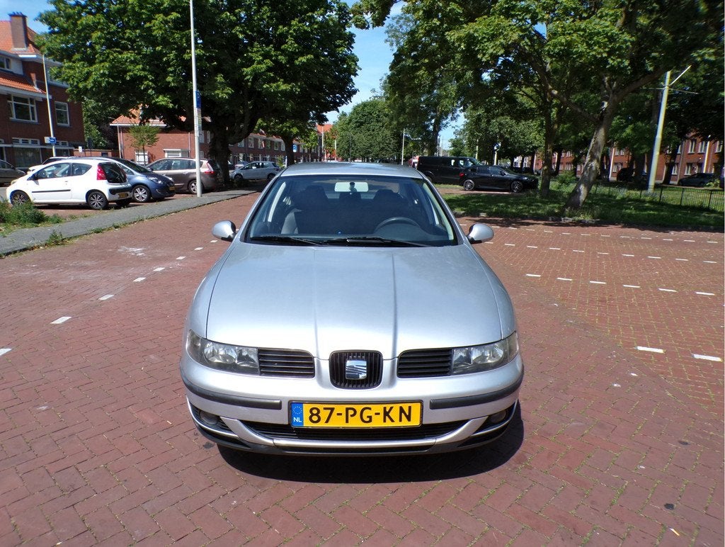 SEAT Toledo 1.6-16V Spirit (bj 2004), Auto's, Seat, Voorwielaandrijving, Gebruikt, 4 cilinders, Handgeschakeld