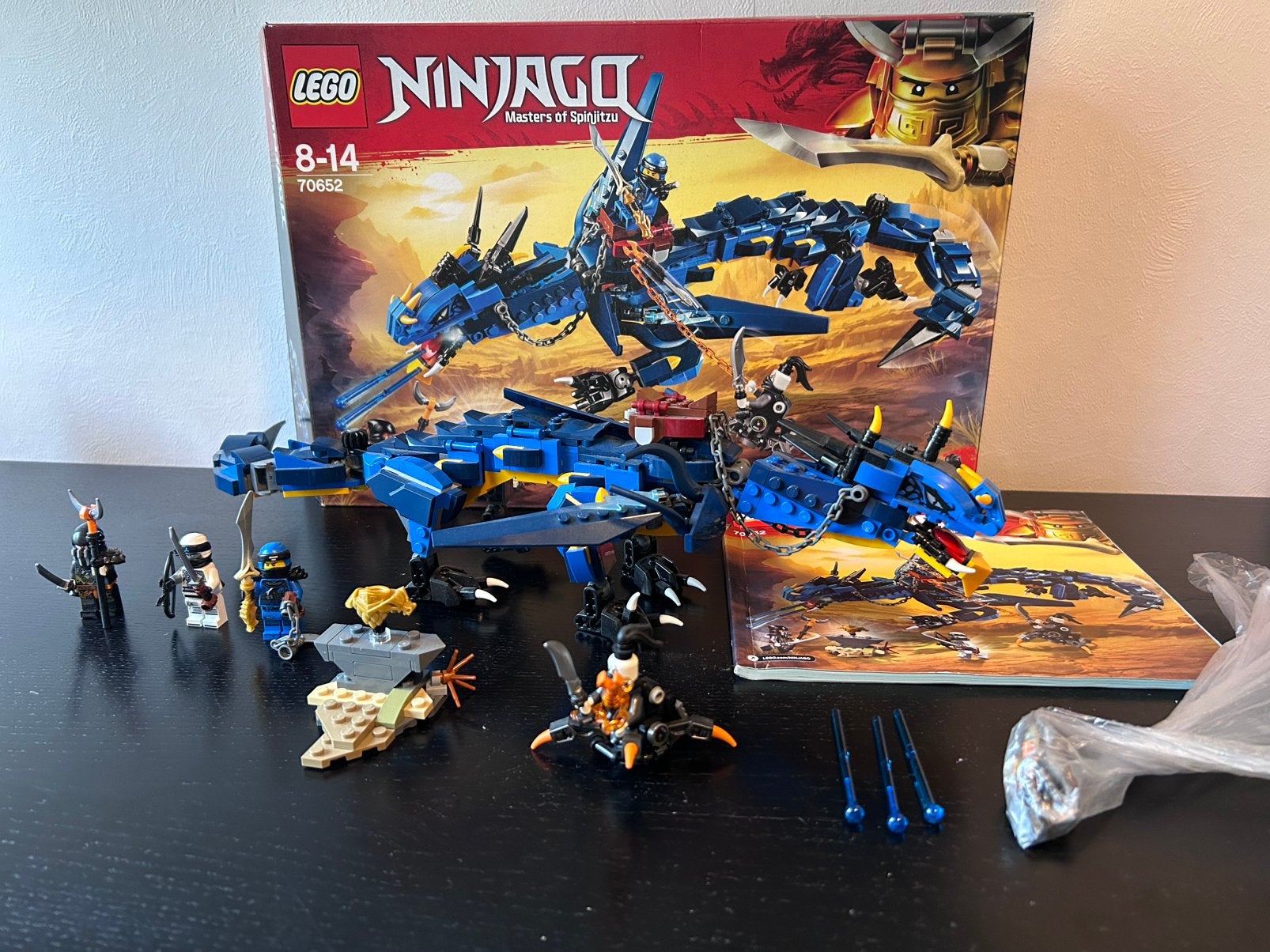 LEGO ninjago stormbringer (set nummer 70652), Verzamelen, Ophalen of Verzenden, Zo goed als nieuw