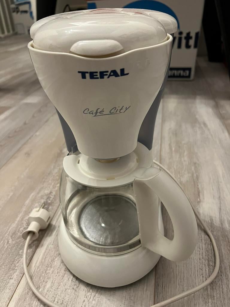 Tefal koffiezetapparaat, Witgoed en Apparatuur, Ophalen, Afneembaar waterreservoir, Gebruikt, 10 kopjes of meer