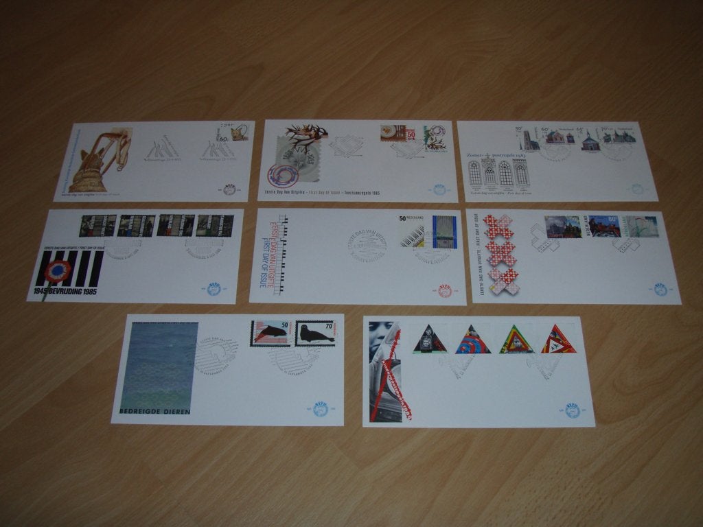 Te koop aangeboden jaargang eerstedagenveloppen 1985., Ophalen of Verzenden, Onbeschreven, Nederland