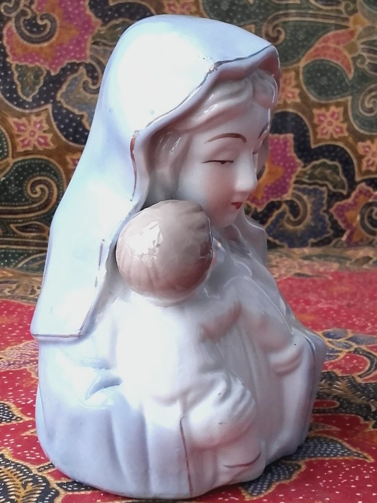 Mooi oud beeldje uit Frankrijk van Maria met kind 13,7 cm., Antiek en Kunst, Antiek | Religie, Ophalen of Verzenden