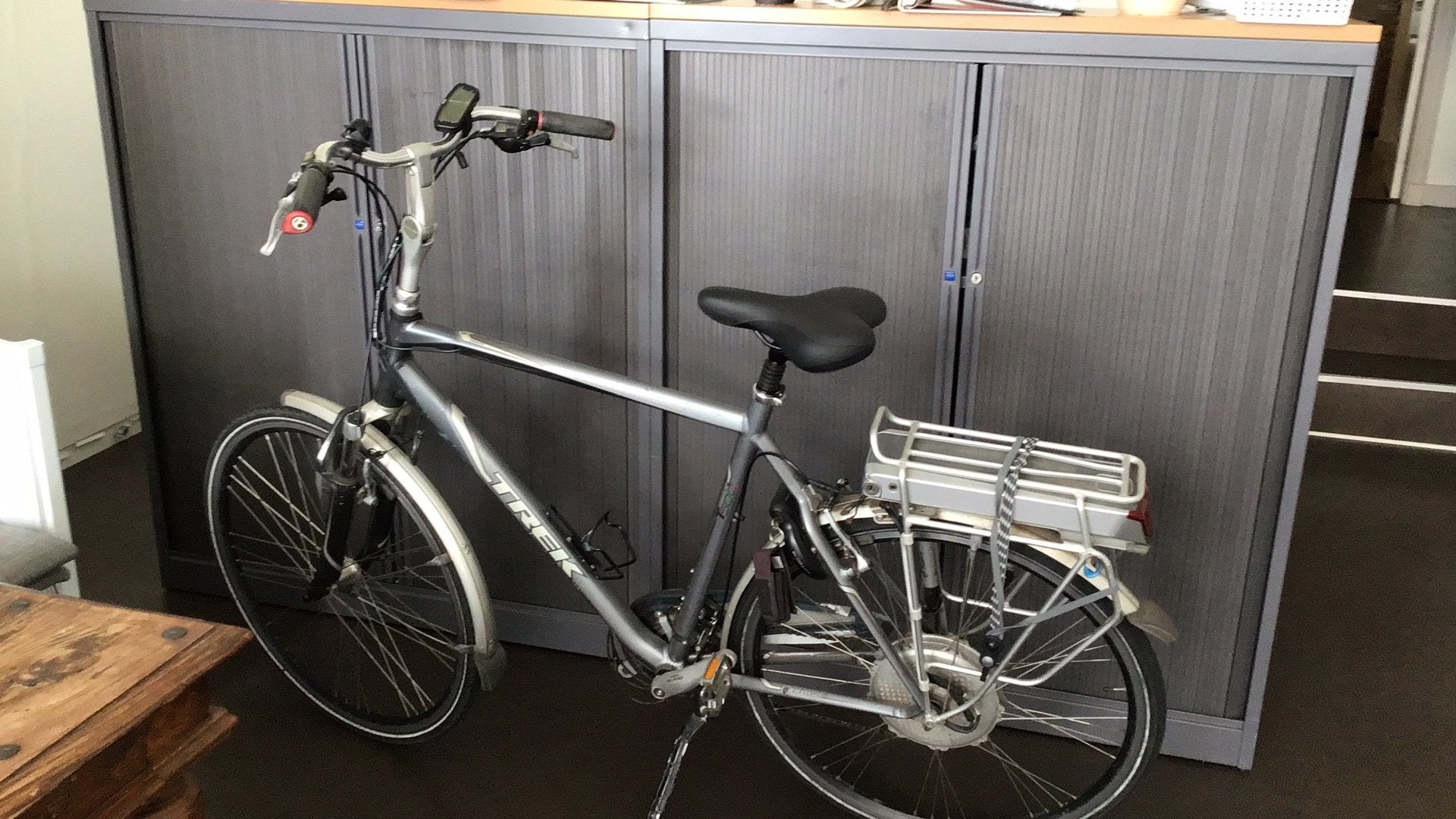 Herenfiets van het merk TREK., Fietsen en Brommers, Fietsen | Heren | Herenfietsen, Gebruikt, Velgrem, Versnellingen, 65 cm of meer