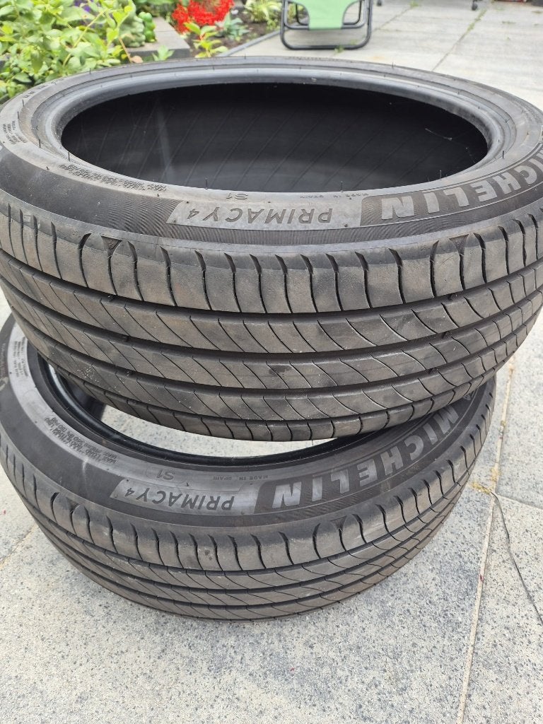 Michelin 235/45R20 100V Zomerbanden | DOT 2722, Auto-onderdelen, Banden en Velgen, Ophalen, Gebruikt, 235 mm, Band(en)