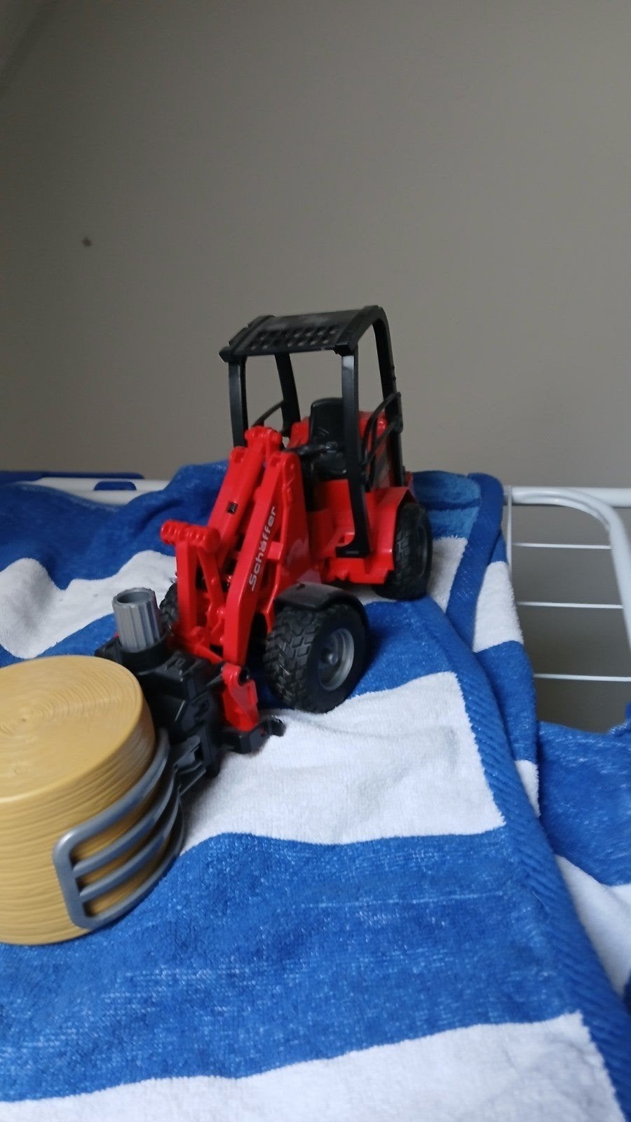 bruder, Ophalen of Verzenden, Zo goed als nieuw, Auto, Met wieltjes