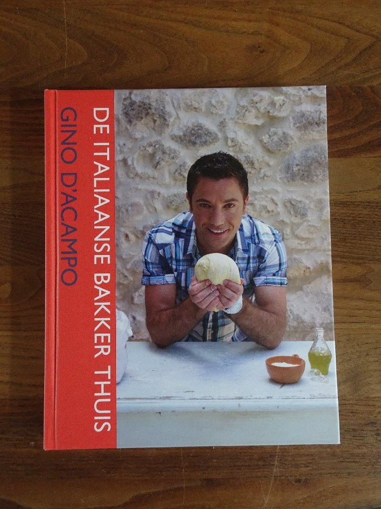 Gino D'Acampo De Italiaanse Bakker Thuis, Boeken, Kookboeken, Zo goed als nieuw, Taart, Gebak en Desserts, Italië, Ophalen of Verzenden