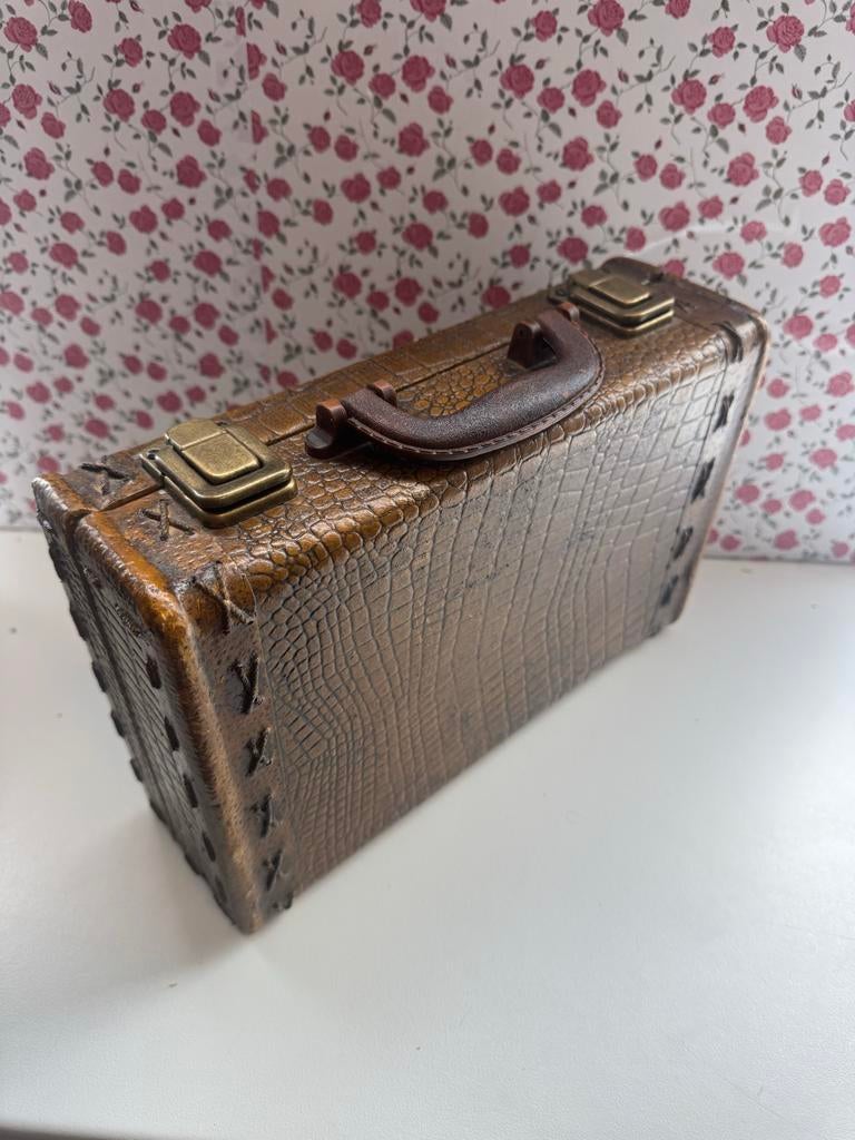 Vintage Leren Koffertje Krokodillenprint Retro, Sieraden, Tassen en Uiterlijk, Koffers, Gebruikt, Slot, Ophalen of Verzenden, Minder dan 35 cm
