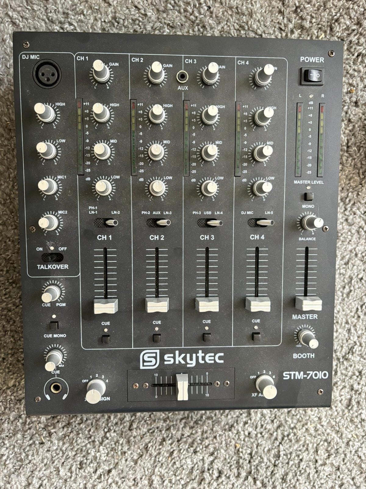 Skytec STM-7010 mengpaneel, Ophalen of Verzenden, Zo goed als nieuw