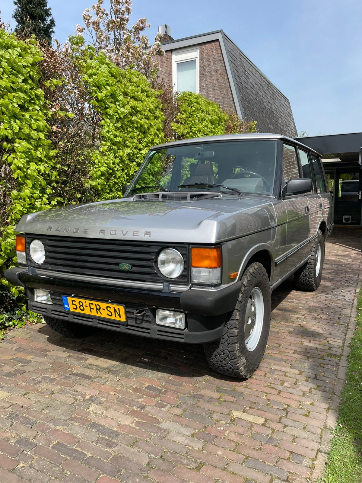 Rover Range Rover Vogue SE 4.6 Handgeschakeld. Grijs, 8 cilinders, Handgeschakeld, Particulier, SUV of Terreinwagen