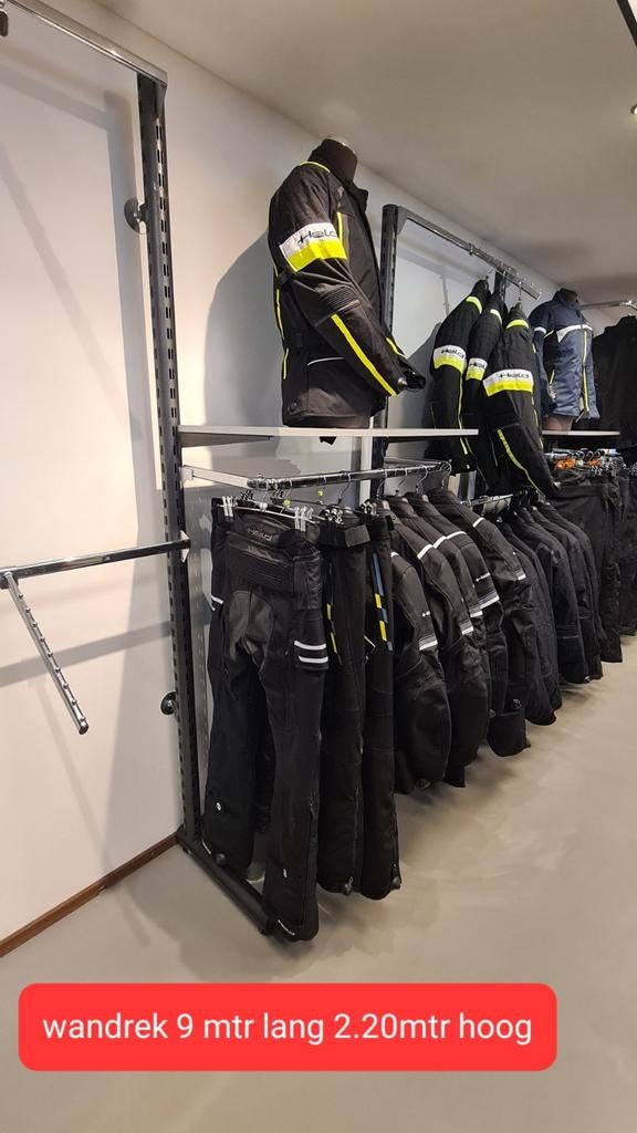 Complete winkel inventaris (motor) kleding, Ophalen, Nvt, Nvt, Nvt