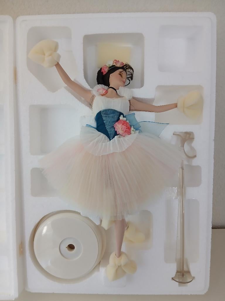 Ballerina Lighter than Air barbie pop, Verzamelen, Poppen, Ophalen, Nieuw, Pop