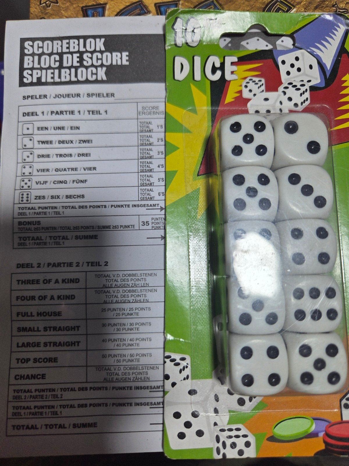 Dobbelstenen set met scoreblok (10 stuks), Vijf spelers of meer, Ophalen of Verzenden, Nieuw, Onbekend