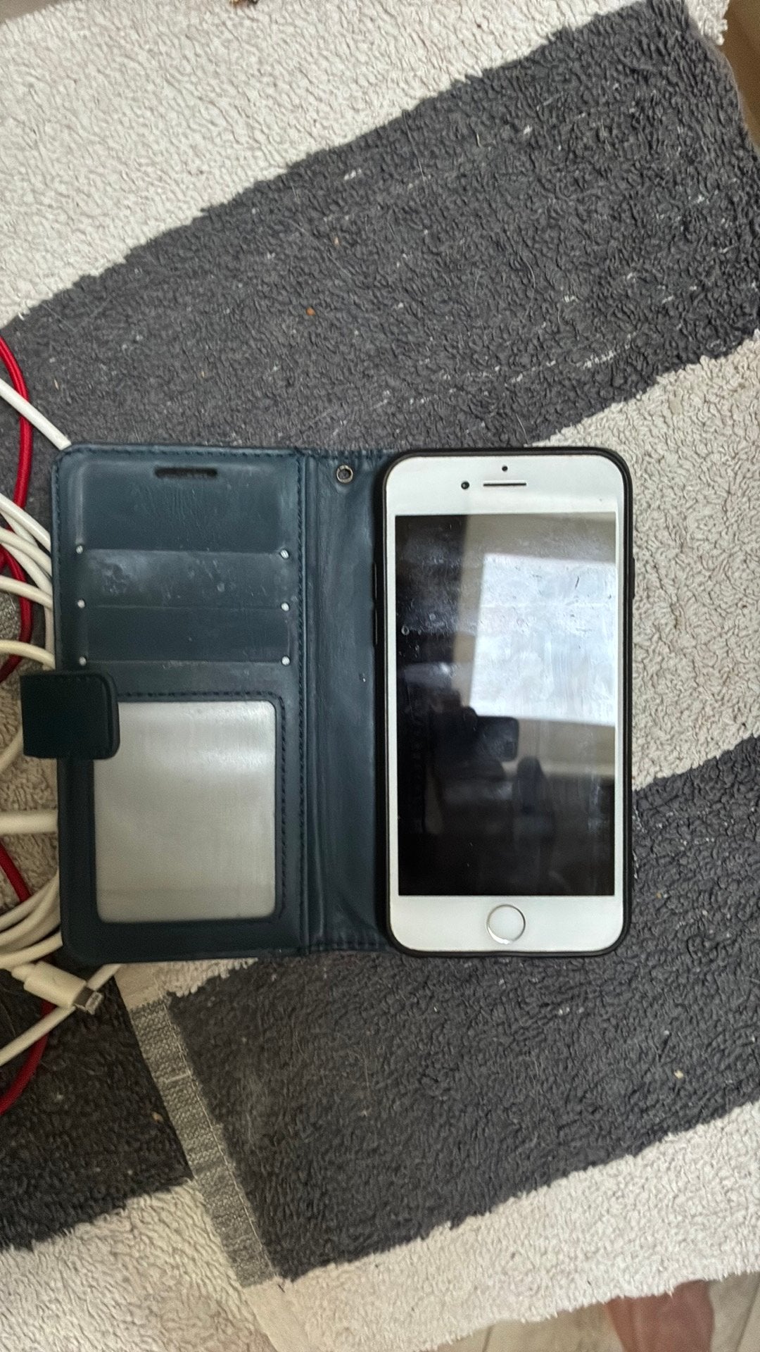 Iphone 8 met goede kabels (geen action troep)., Ophalen, 75 %, Wit, 128 GB