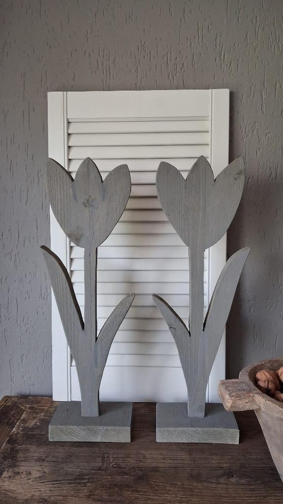 Koopje! Landelijk houten tulp  - mat grijs en wit - handmade, Hout, Nieuw, Ophalen of Verzenden, Landelijk