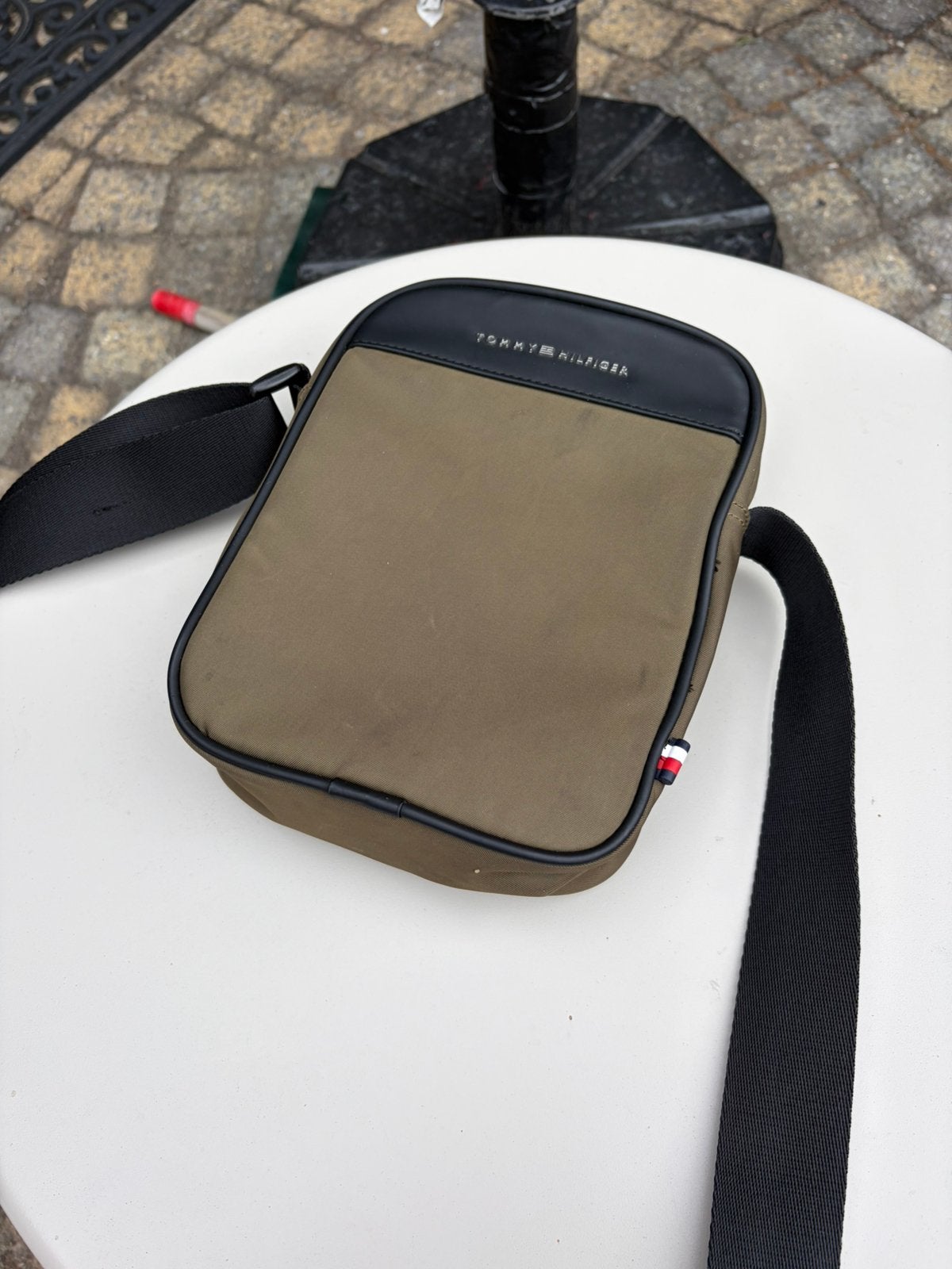 Tommy Hilfiger schouder/crossbody tasje, Ophalen, Zo goed als nieuw, Groen, 30 cm of meer
