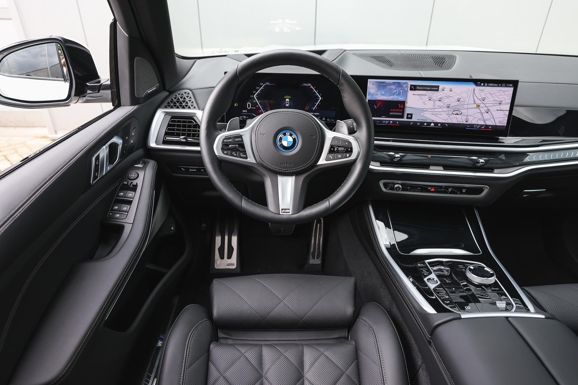 BMW X5 xDrive50e High Executive M Sport Automaat / Panoramad, Auto's, Gebruikt, 2395 kg, Met garantie (alle), Wit