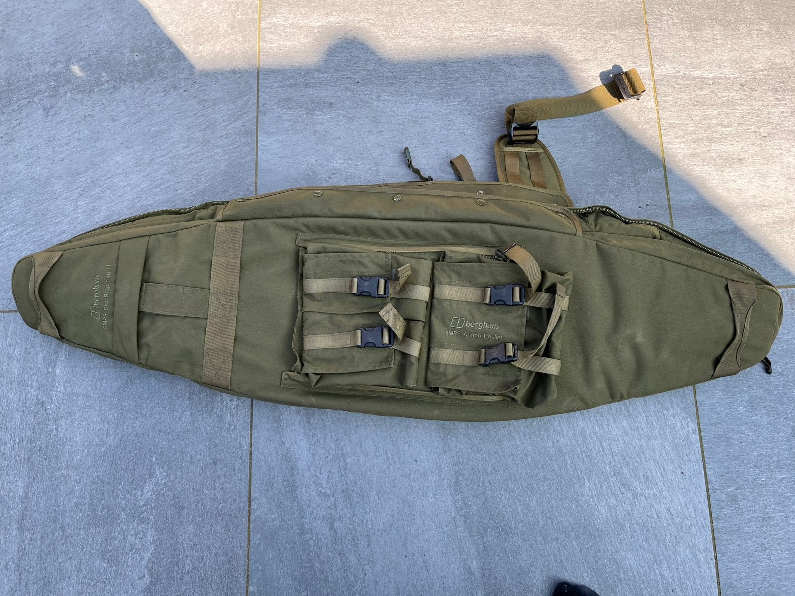 Berghaus rugtas voor jacht of airsoft, Ophalen