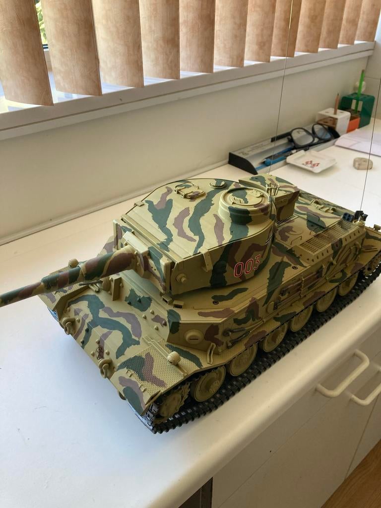 Radiografisch Bestuurbare Tank - Realistische RC Tank, Hobby en Vrije tijd, Overige merken, Tank, Groter dan 1:32, Ophalen of Verzenden