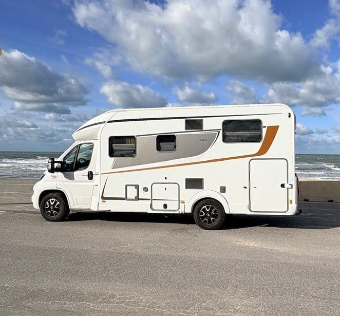 Camper Bürstner Lyseo Futura - 2023 - MTM 3500kg - 26967km, Fiat, Gaslek-detector, Vloeistofverwarming, 6 tot 7 meter