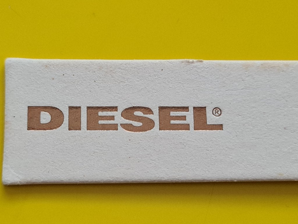 DIESEL Sprijker broek met beige kleur maat 38, Kleding | Heren, Broeken en Pantalons, Diesel, Verzenden, Beige, Maat 56/58 (XL)