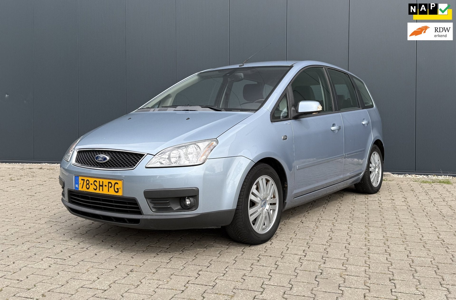 Ford Focus C-Max 2.0-16V Ghia Airco Cruise Navi PDC NAP APK, Stof, Gebruikt, 700 kg, Blauw