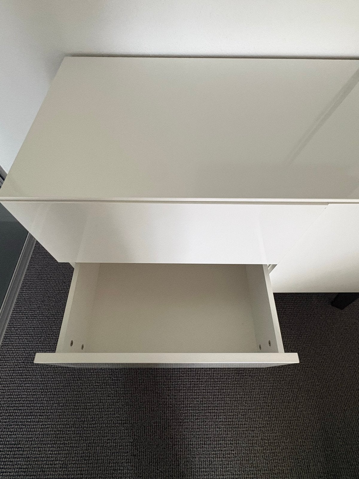 Foto 4 van Kidsmill Commode Hoogglans Walnoot - Nette Staat