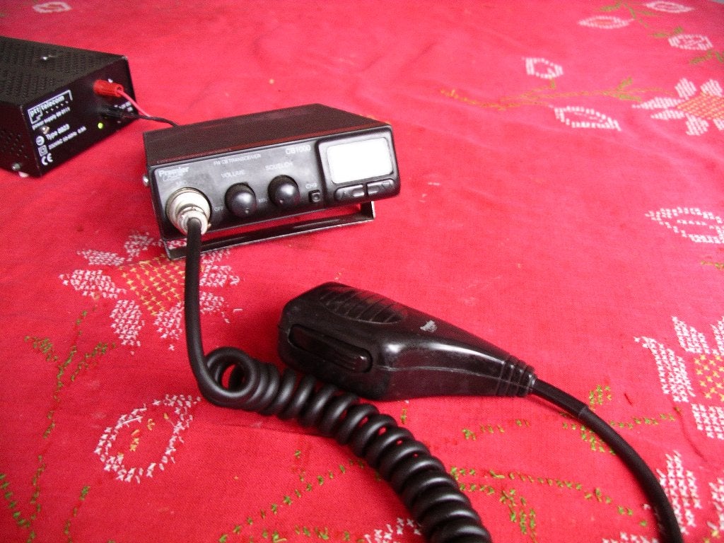 Te koop Premier CB1000 27 Mc bakky 40 kanalen, Ophalen of Verzenden, Gebruikt, Zender en Ontvanger