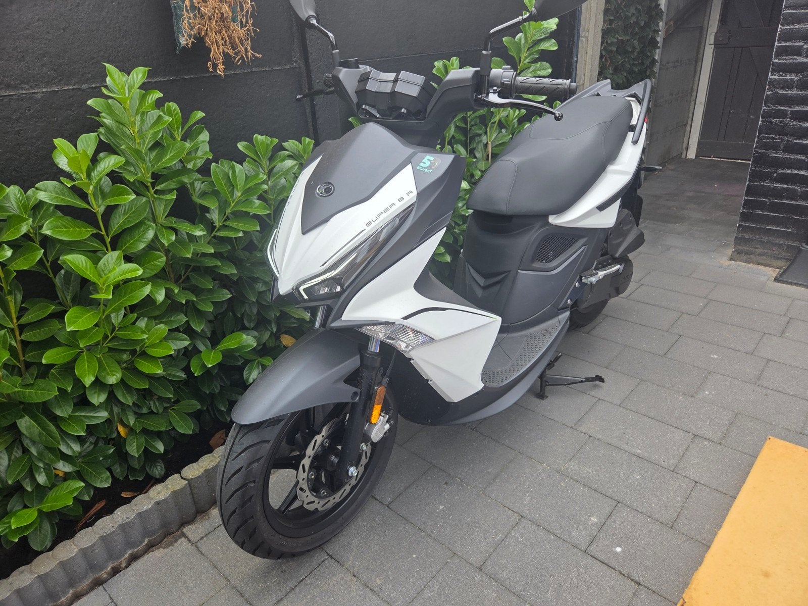 kymco super 8, Fietsen en Brommers, Ophalen, Nieuw, Benzine, Super 8
