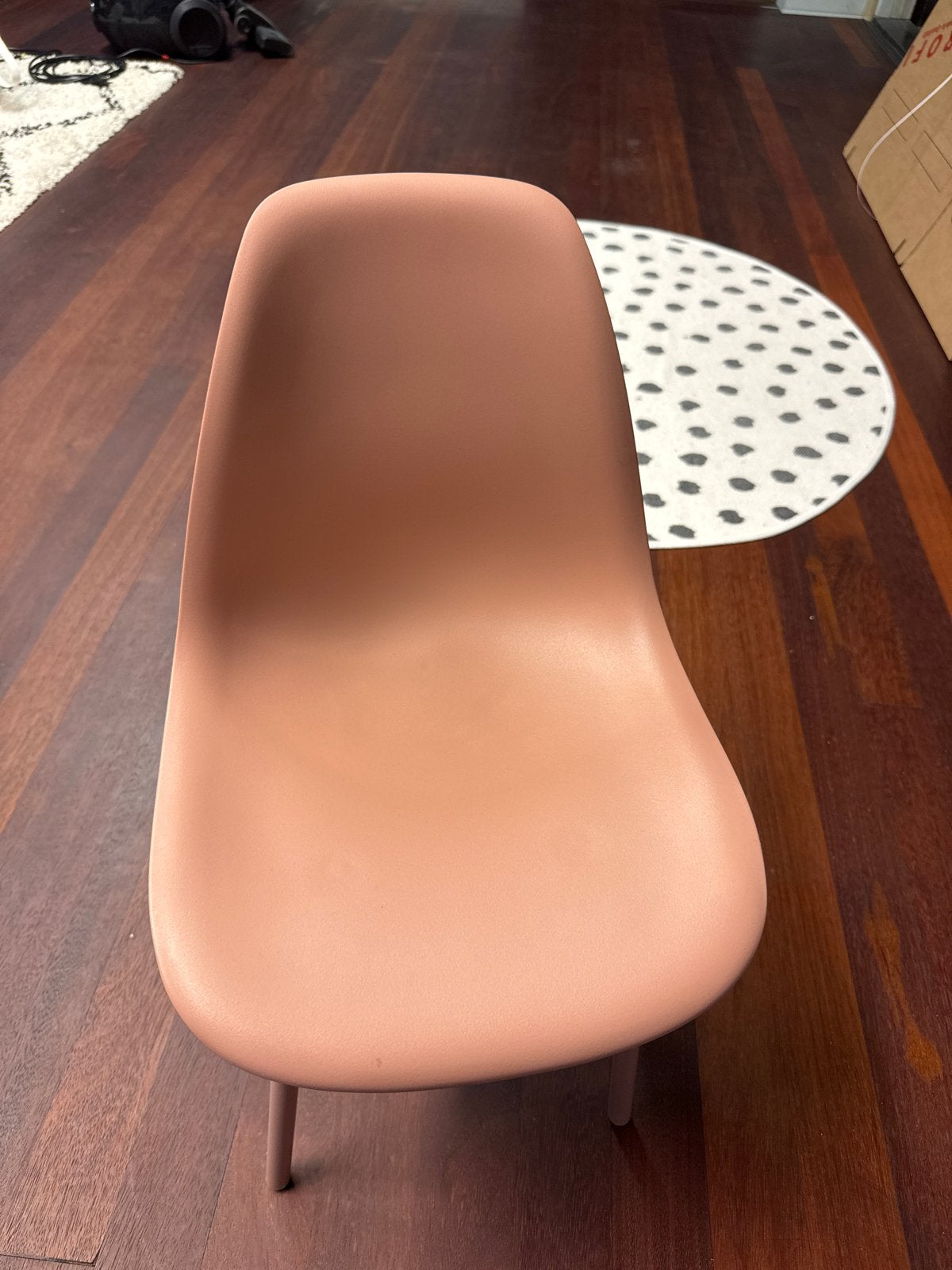 Stijlvolle roze kinderstoel - perfect voor in de speelhoek, Ophalen, Kunststof, Overige kleuren, Zo goed als nieuw