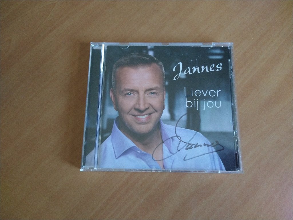 CD Jannes. Liever bij jou. Gesigneerd, Ophalen of Verzenden, Zo goed als nieuw