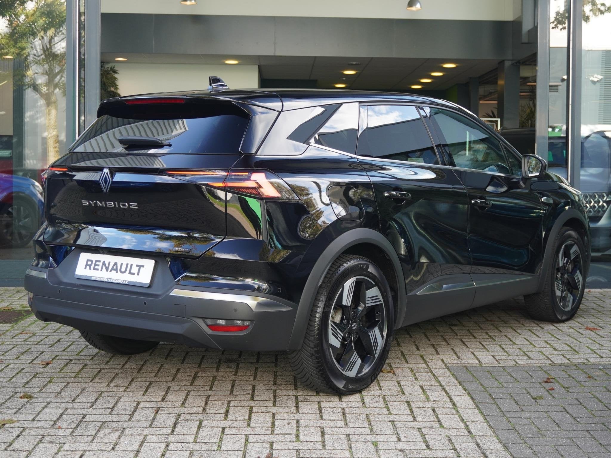 Renault Symbioz 1.8 E-Tech full hybrid 160 techno AUTOMAAT /, Auto's, Euro 6, 4 cilinders, 160 pk, Leder en Stof
