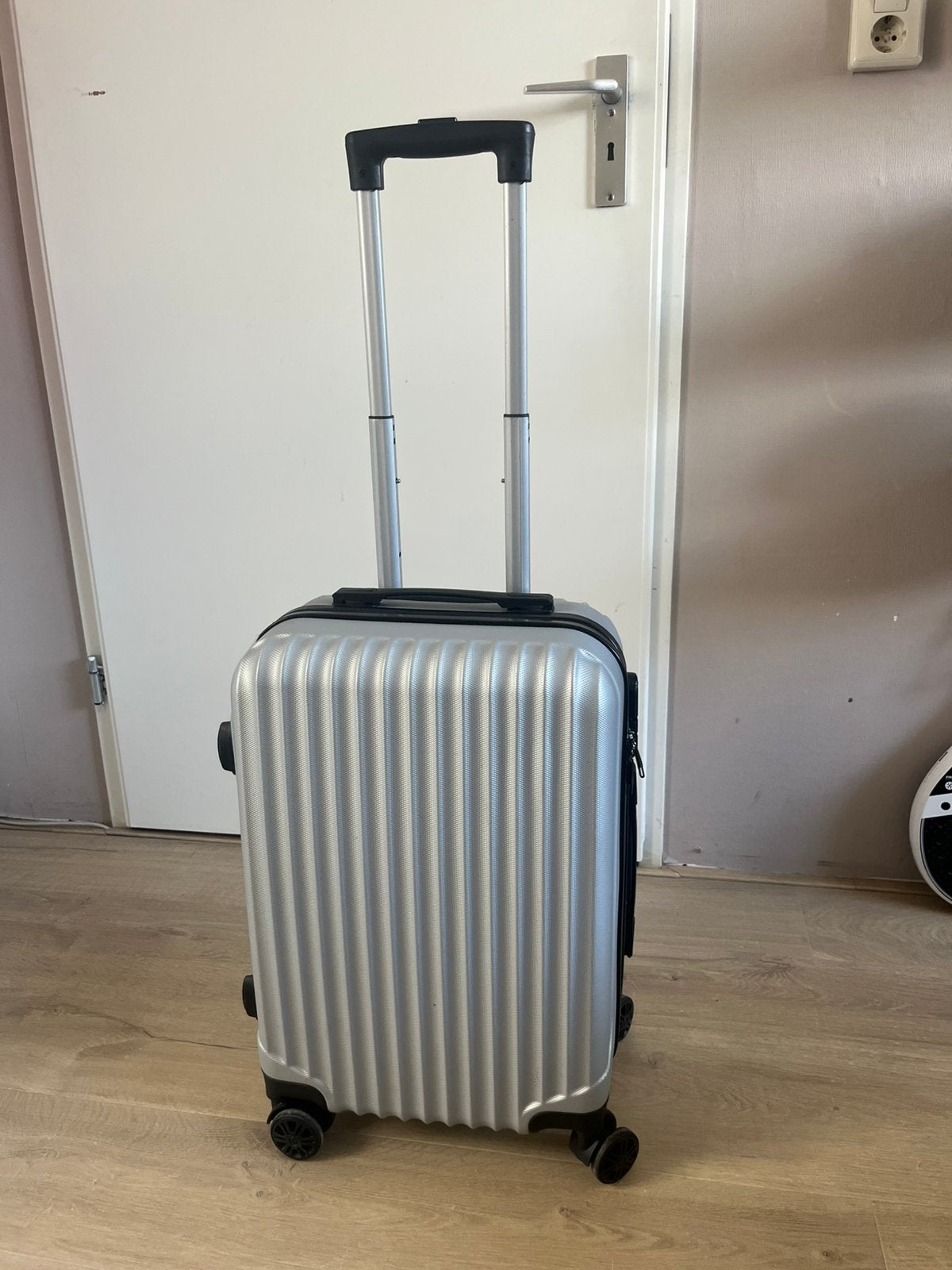 Zilveren Trolley, Gebruikt, 50 tot 60 cm, Hard kunststof, 35 tot 45 cm