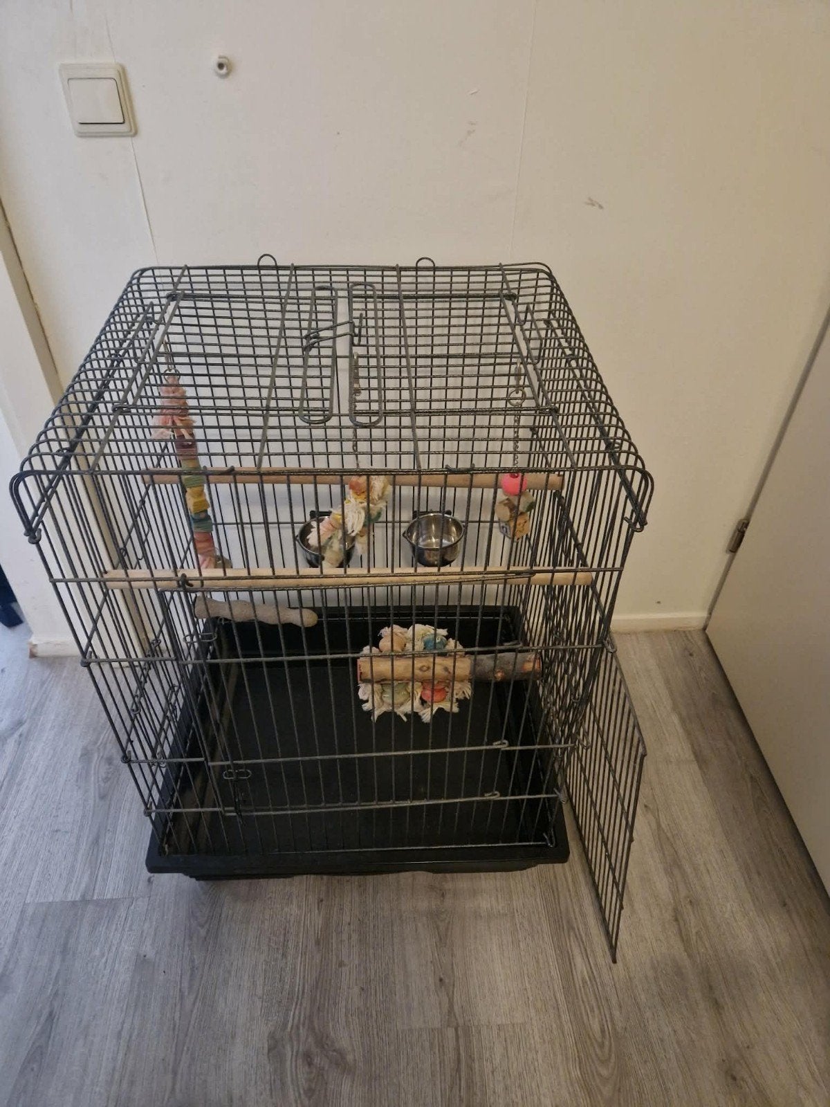 vogelkooi met Toebehoren, Ophalen, Gebruikt, Metaal, Vogelkooi
