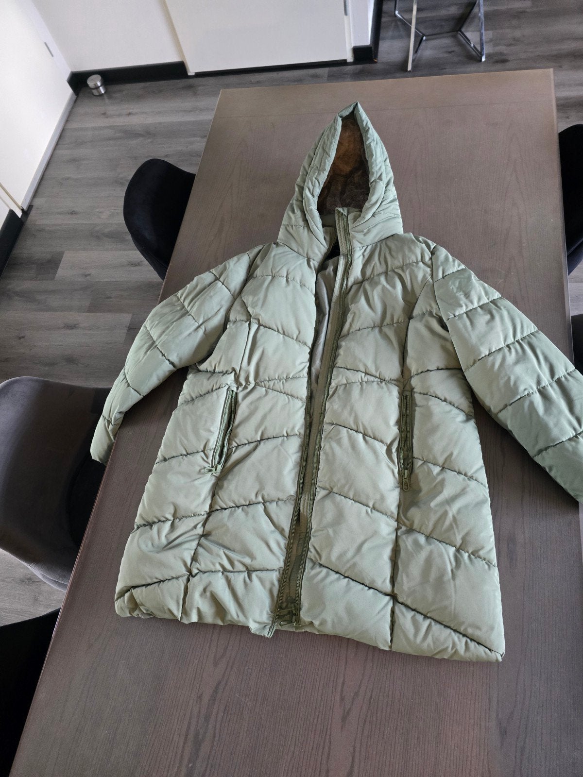 Pescara winterjas met capuchon en teddy voering, Maat 46/48 (XL) of groter, Pescara, Ophalen of Verzenden, Gedragen