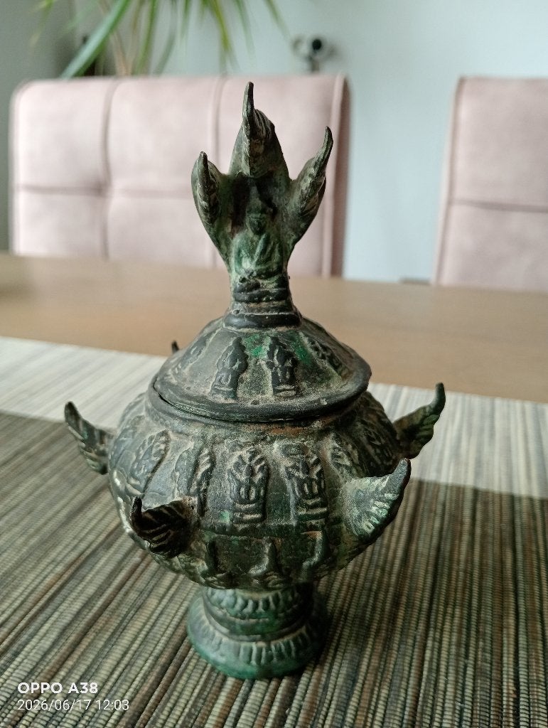 Oude bronzen container met Bouddha en naga's, Ophalen of Verzenden, Brons