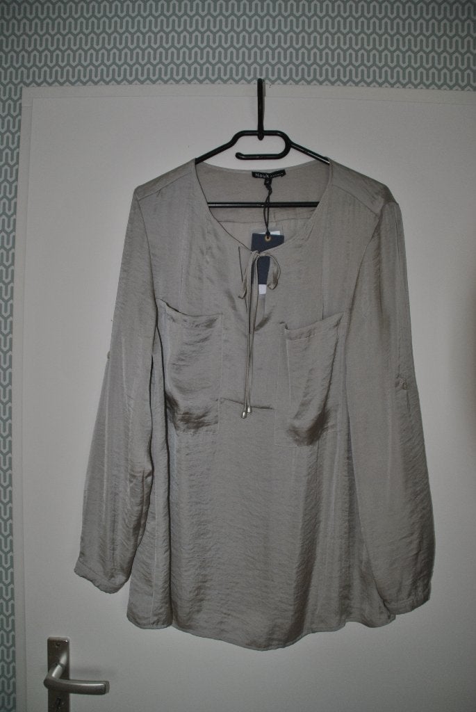Nieuwe blouse NOUK., Ophalen of Verzenden, Nieuw, Maat 42/44 (L), Grijs