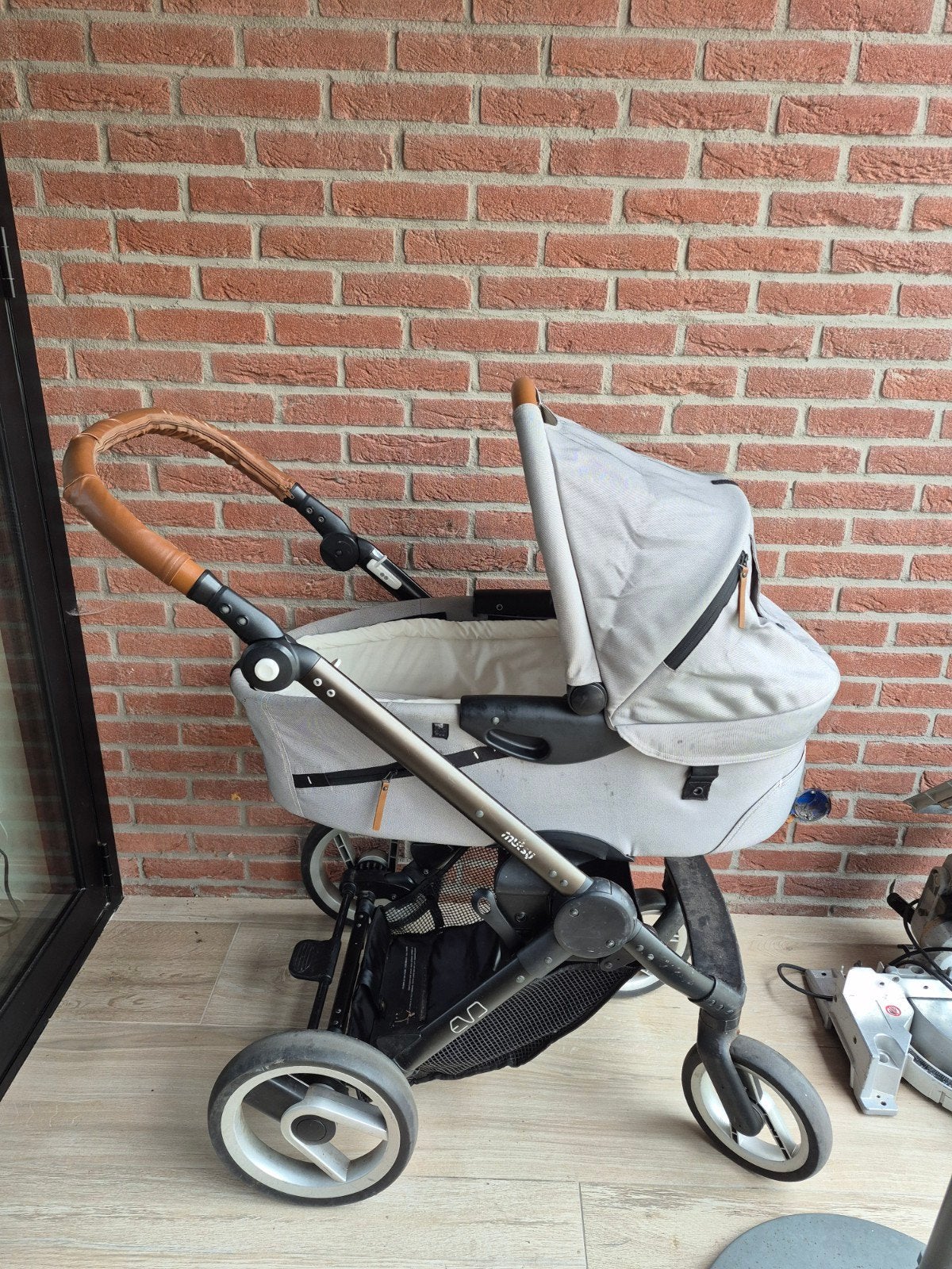 Mutsy kinderwagen/combiwagen - gratis af te halen, Gebruikt, Mutsy, Met reiswieg, Ophalen