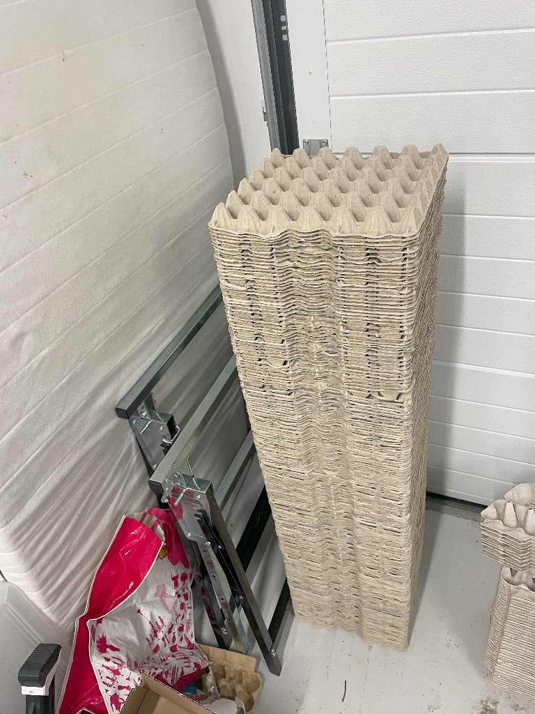 Eierdozen 31x31cm +/- 200 stuks GRATIS, Ophalen, Overige materialen, 4 tot 8 cm, Gebruikt