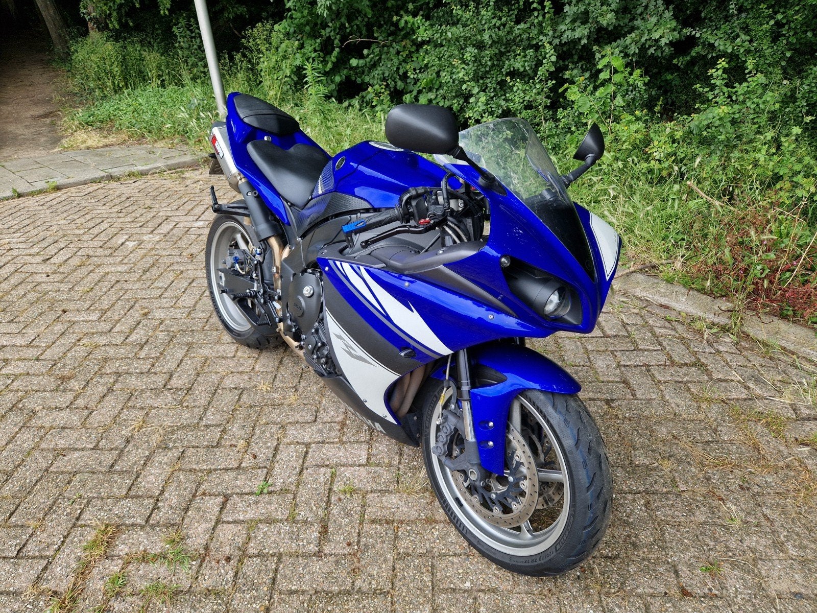 Yamaha YZF R1 bigbang crossplane scorpion uitlaat vasteprijs, Motoren, 4 cilinders, Motorrijbewijs A, Gebruikt, Super Sport