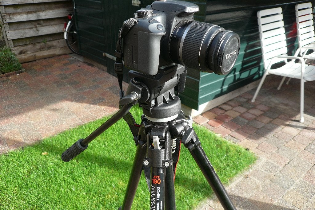 Foto-film statief van manfrotto, Ophalen, 125 cm of minder, Driepoot, Zo goed als nieuw