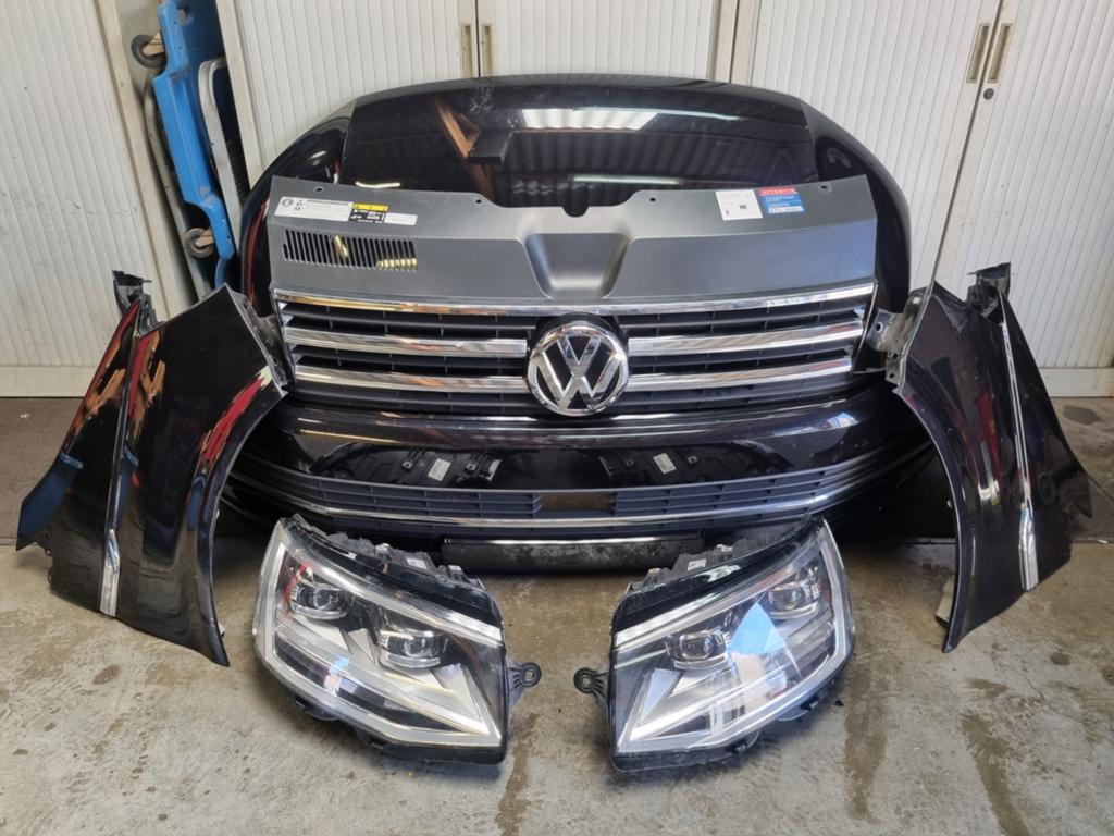 Complete Voorkop VW  Transporter T6 Zwart met (LC9X) Led, Gebruikt, Volkswagen, Voor, Ophalen of Verzenden