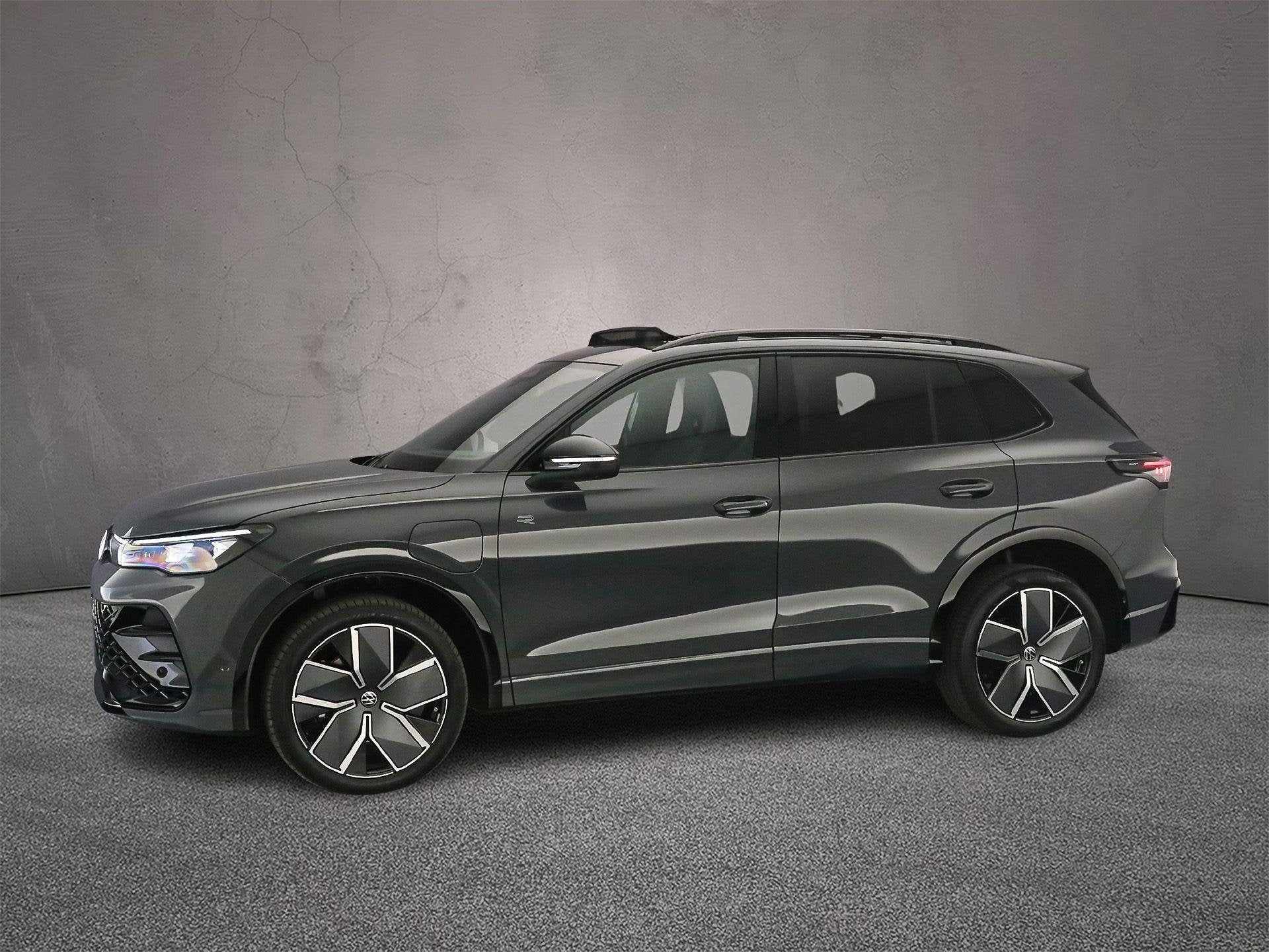 Volkswagen Tiguan R-Line Edition 1.5 TSI eHybrid 272pk DSG A, Stof, 2000 kg, 150 min, Plug-in hybride