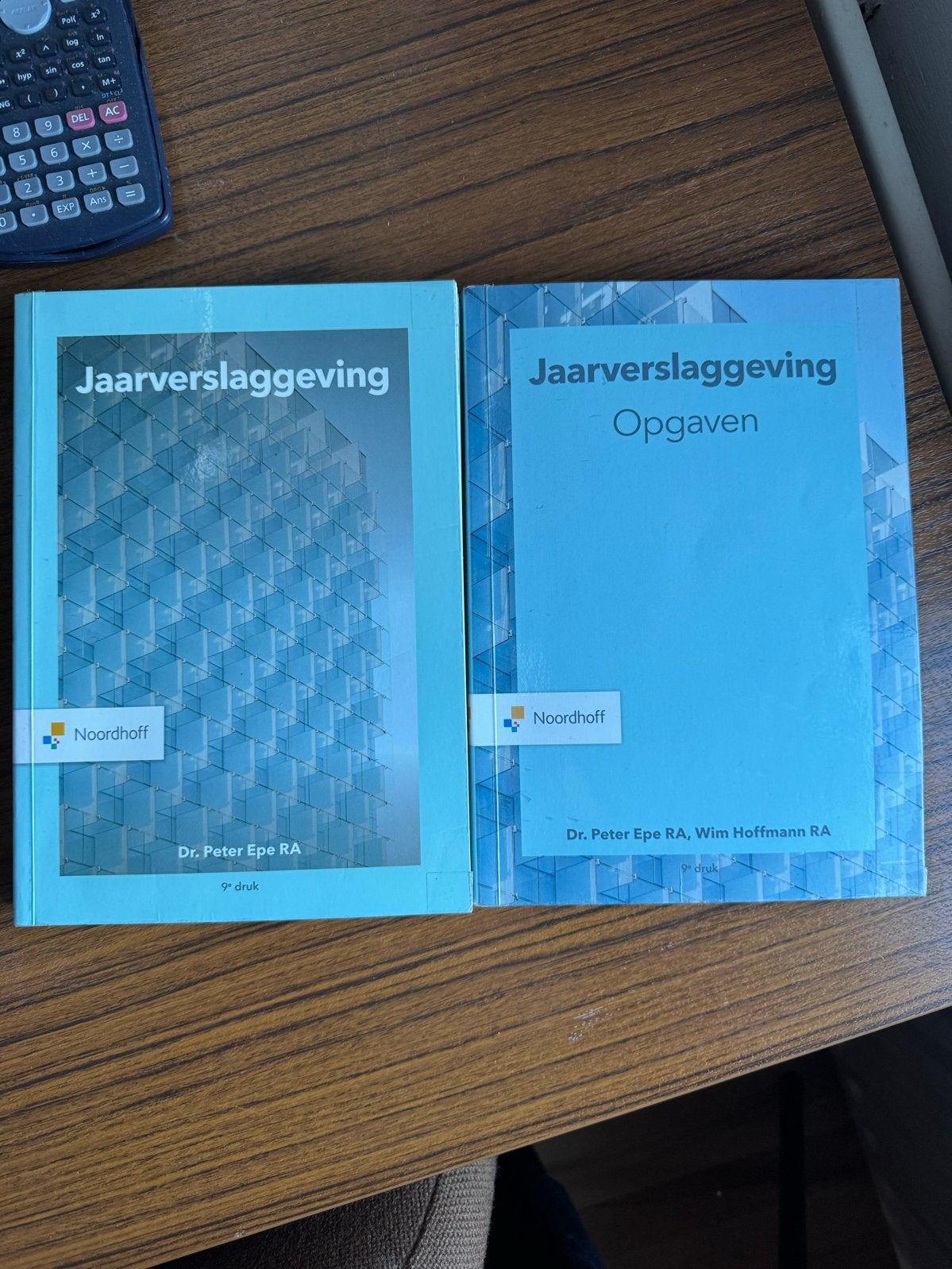 Jaarverslaggeving: Theorie en Opgaven (Dr. Peter Epe RA), Boeken, Ophalen of Verzenden, Gamma, Zo goed als nieuw, HBO