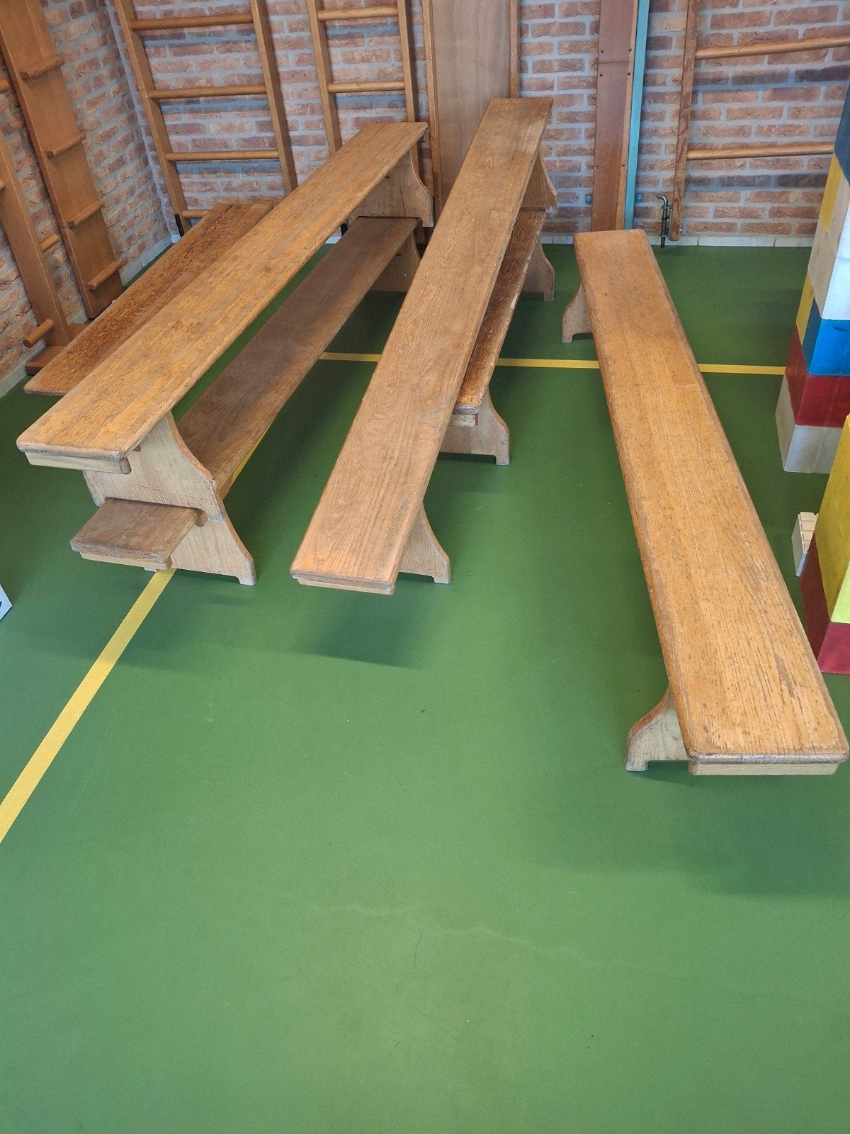 6 Turnbanken - Robuuste Houten Gymbanken, Antiek en Kunst, Antiek | Meubels | Stoelen en Banken, Ophalen of Verzenden