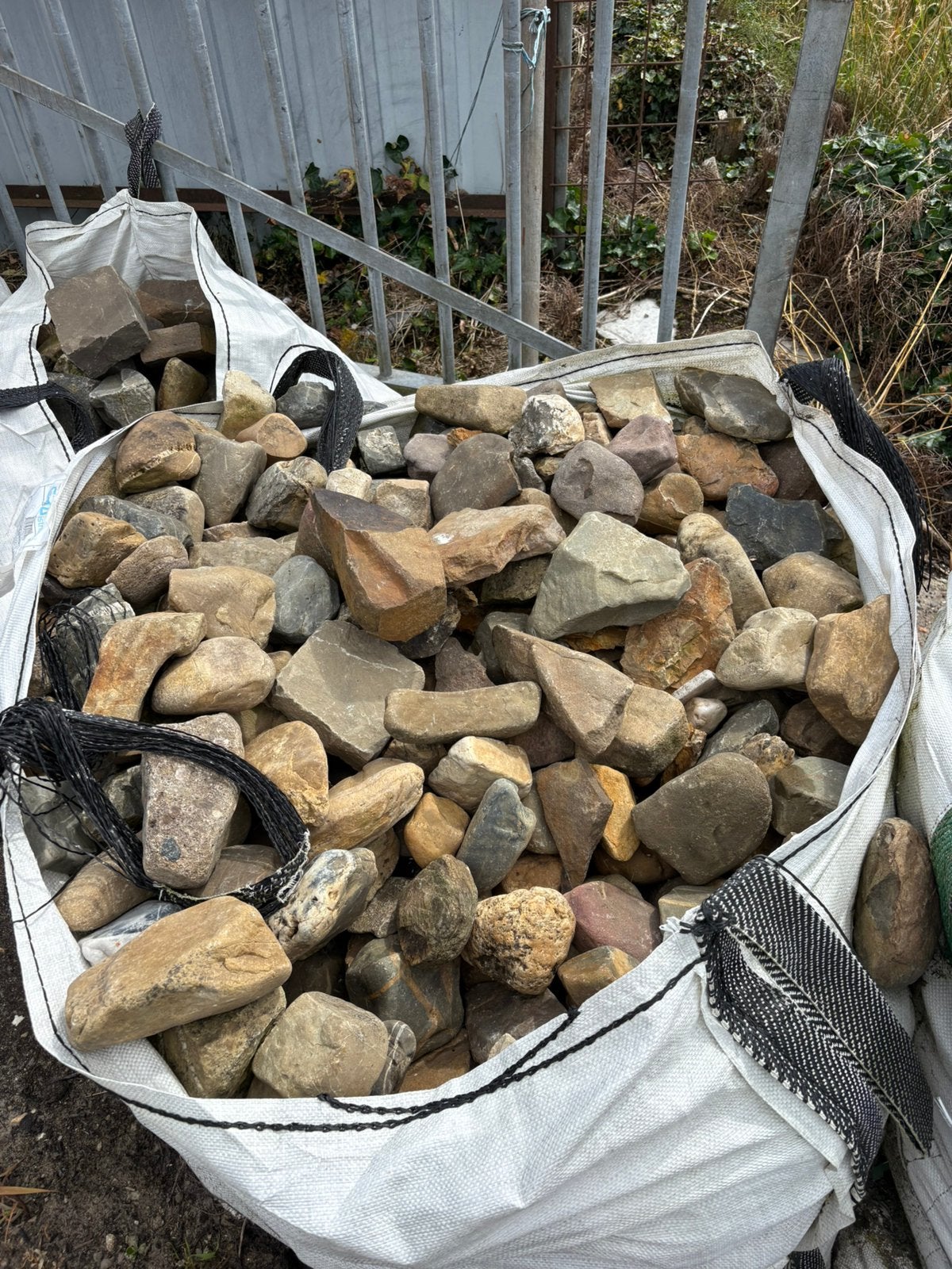 Gratis af te halen 2 bigbags stenen, Ophalen of Verzenden, Gebruikt