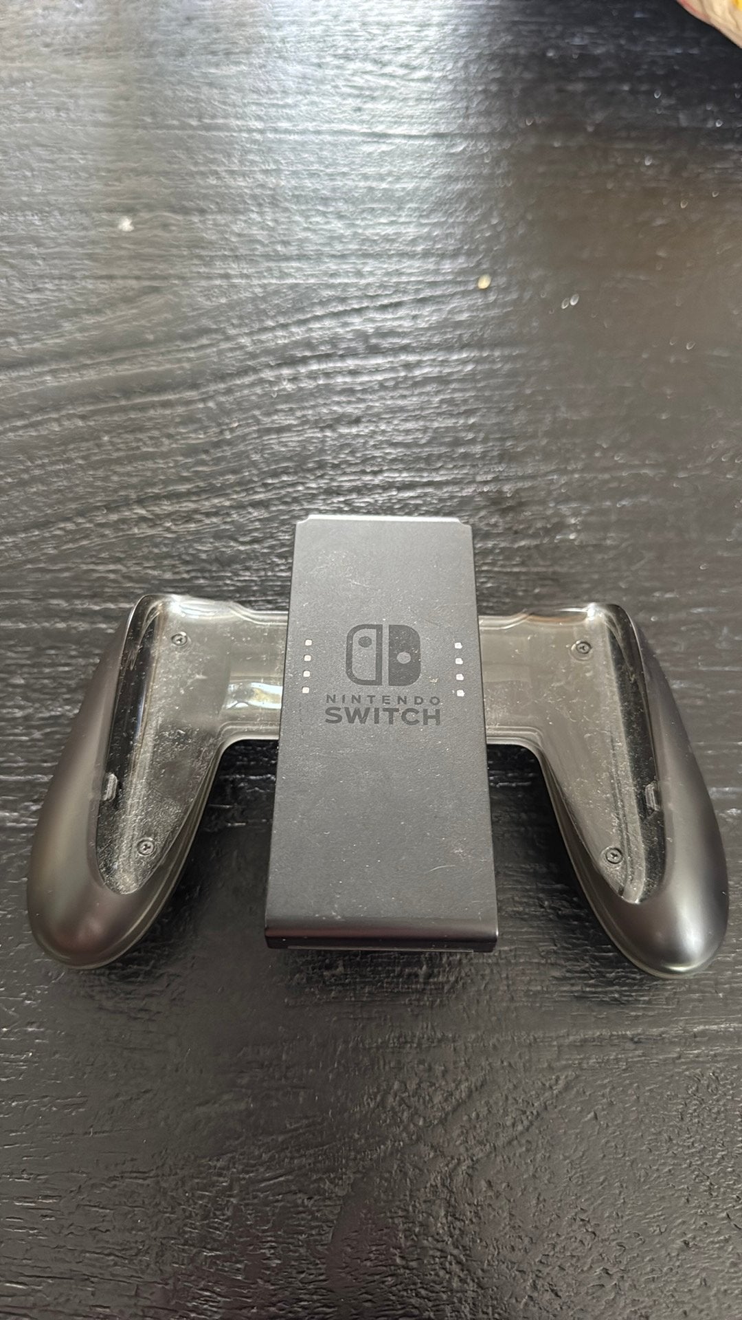 Joycon Charging Grip, Ophalen of Verzenden, Zo goed als nieuw, Switch, Overige controllers