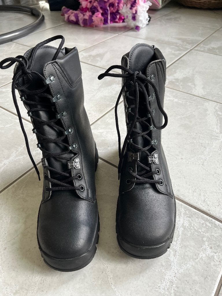 Nieuw paar Neskrid Model 18 Combat Boots maat 43S, Verzenden, Nieuw, Schoenen