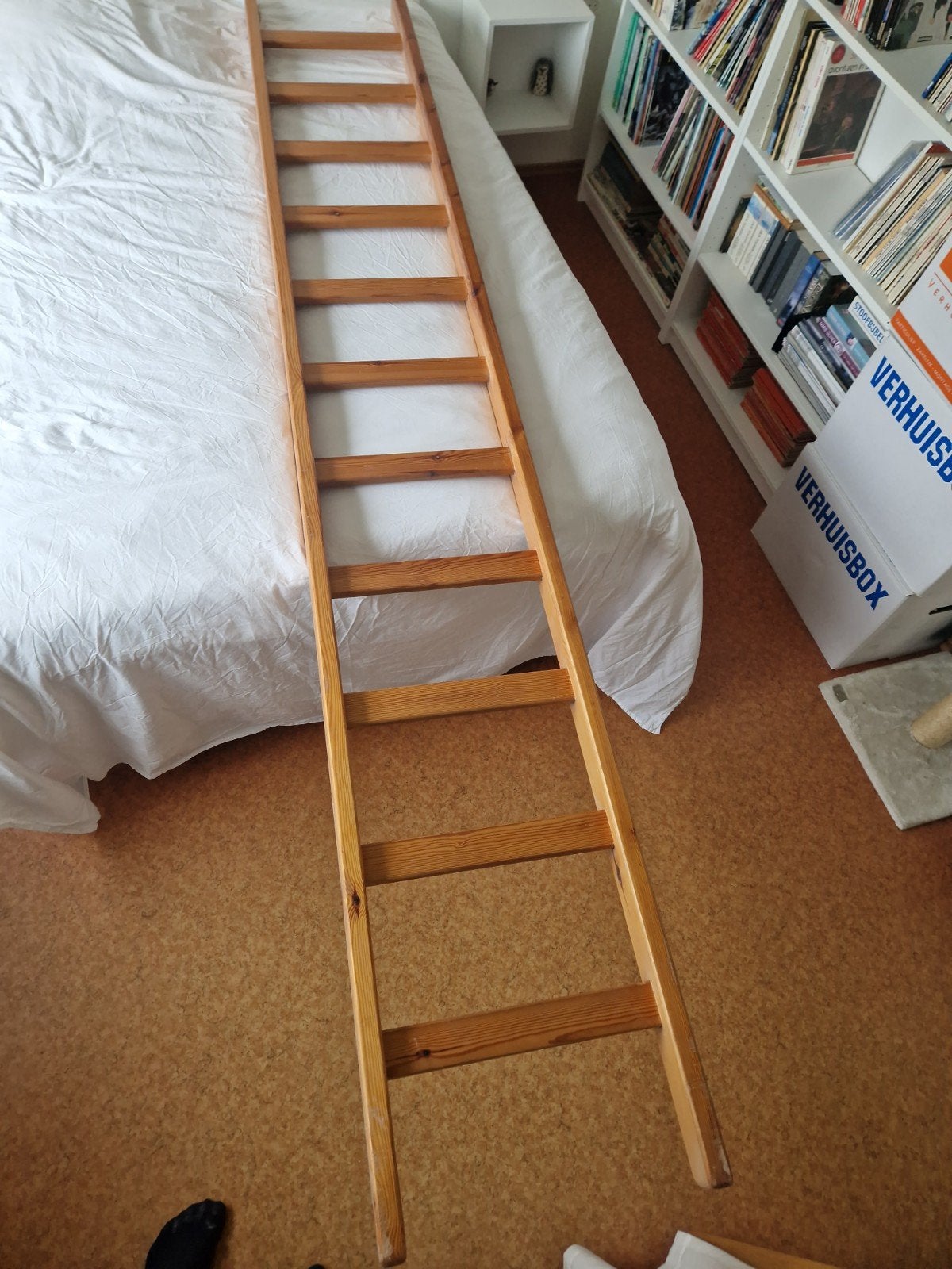 Handgemaakte ladder (huisbibliotheek), Doe-het-zelf en Verbouw, Ophalen, Zo goed als nieuw, Ladder, 2 tot 4 meter