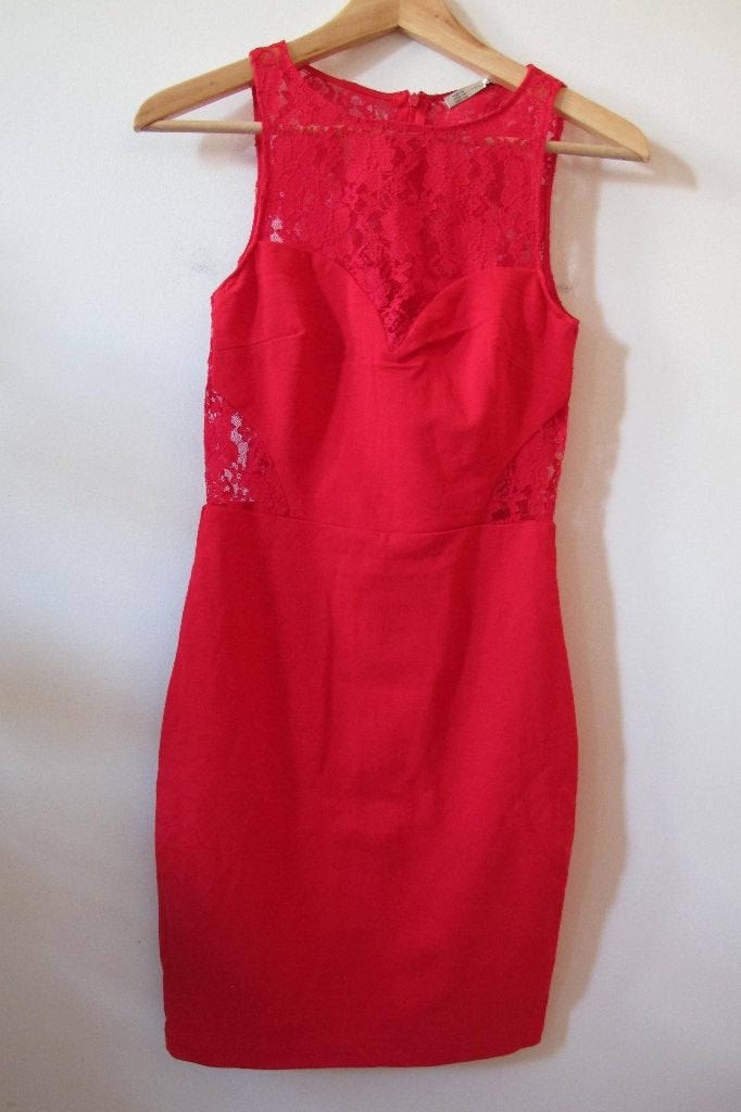 Red lace bodycon dress (ZARA), Kleding | Dames, Jurken, Maat 38/40 (M), H&M, Nieuw, Ophalen of Verzenden