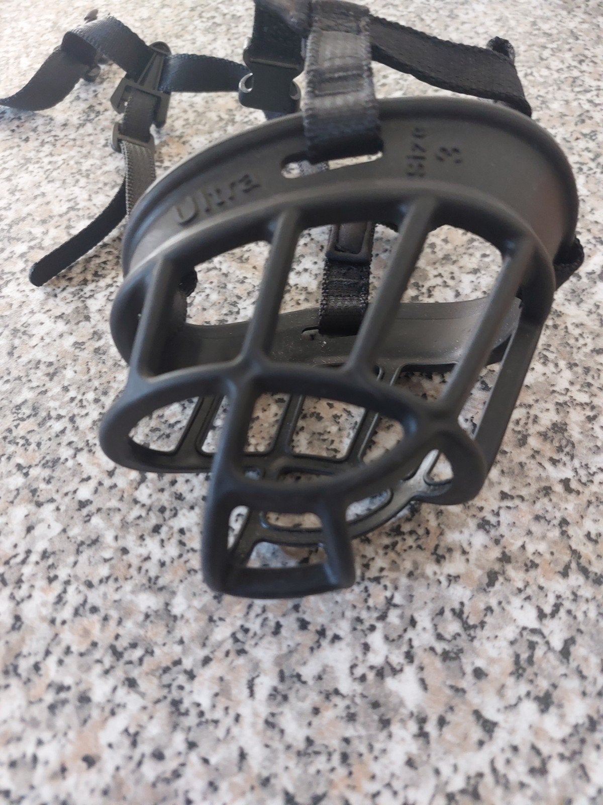 Muilkorfje hond, Ophalen, Nieuw