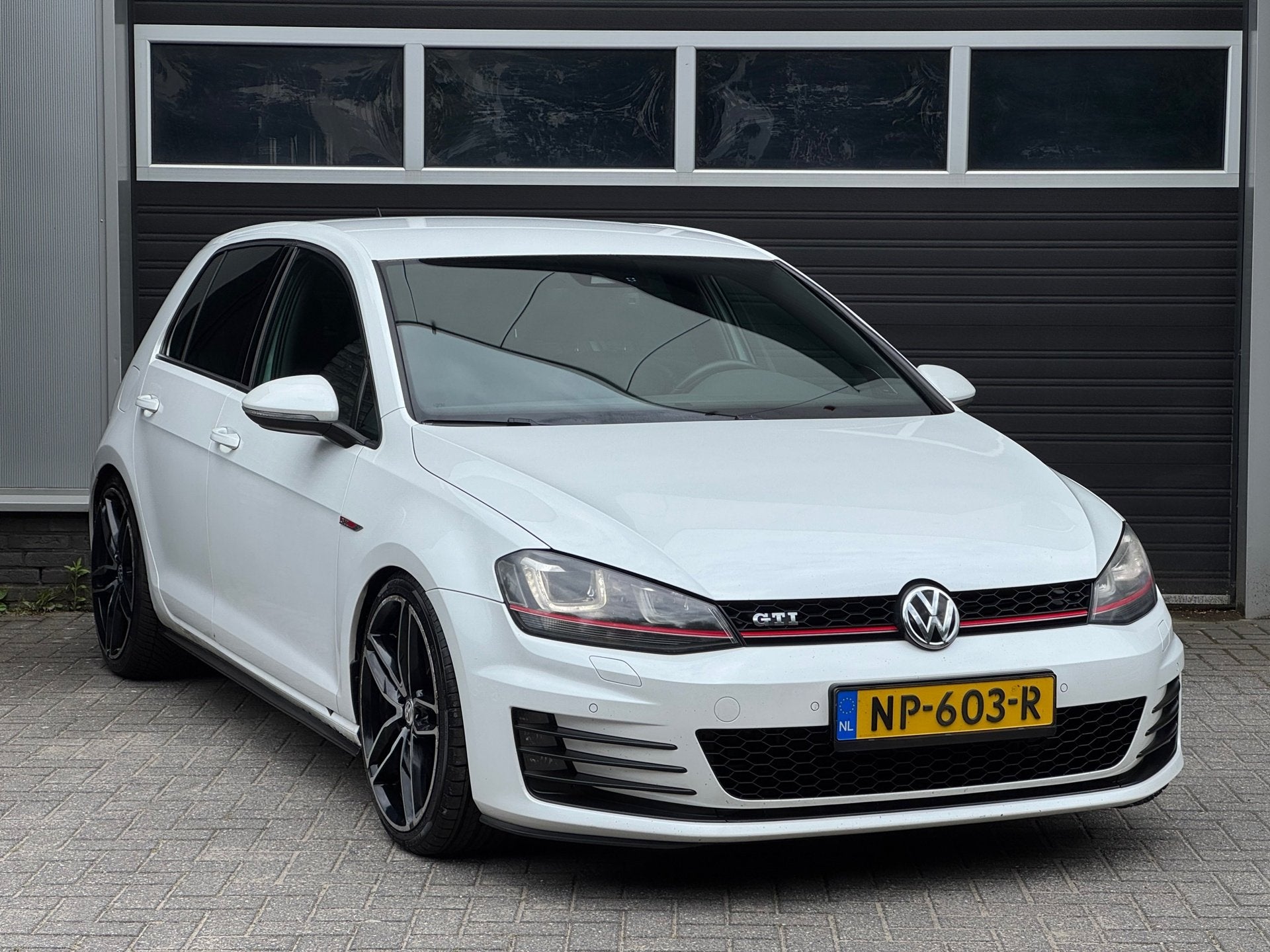 Volkswagen Golf 2.0 TSI GTI DSG Performance Navi, Camera, Le, Gebruikt, Euro 6, 4 cilinders, 1984 cc